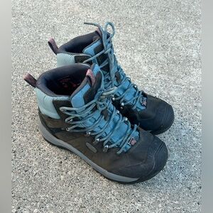 Women’s Keen Revel IV Magnet Polar Insulated Waterproof Hiking Boots 1023629